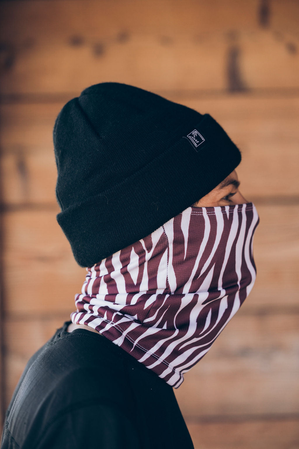 CAGOULE ZEBRA BORDEAUX – Porté / ambiance (JPG)
