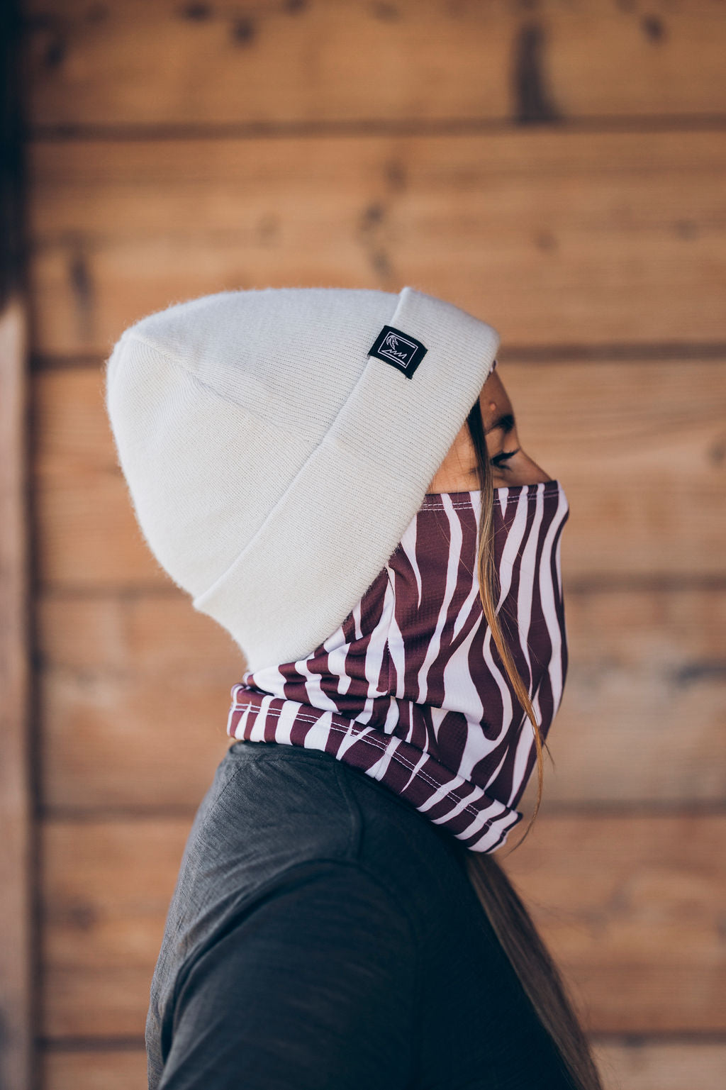 CAGOULE ZEBRA BORDEAUX – Porté / ambiance (JPG)