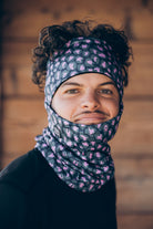 TOUR DE COU TECHNIQUE WILD BLEU – Porté / ambiance (JPG)